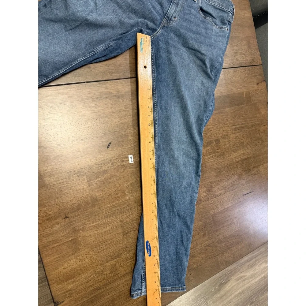 Signature by Levi Strauss & Co. Gold Label signature by